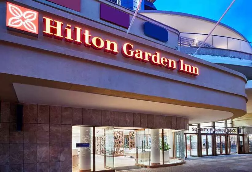 هتل Hilton Garden Inn Lusaka Society Business Park
