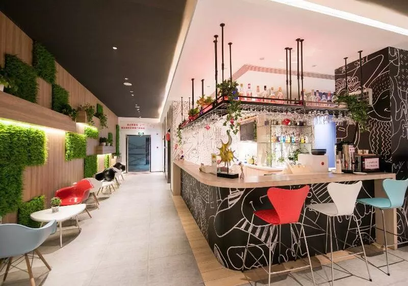 هتل Ibis Hangzhou West Lake Qingchun Rd