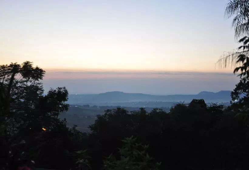 ホテル Impala Niezel Lodge