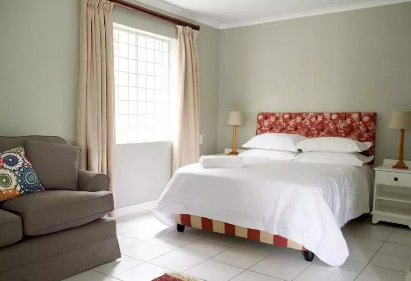 Hotelli Laurel Cottage