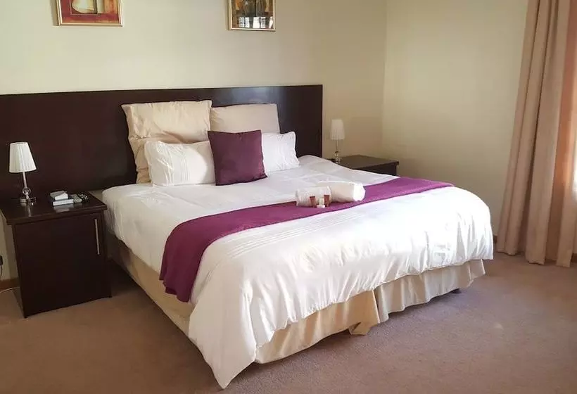 هتل Maranatha Guesthouse & Conference Centre