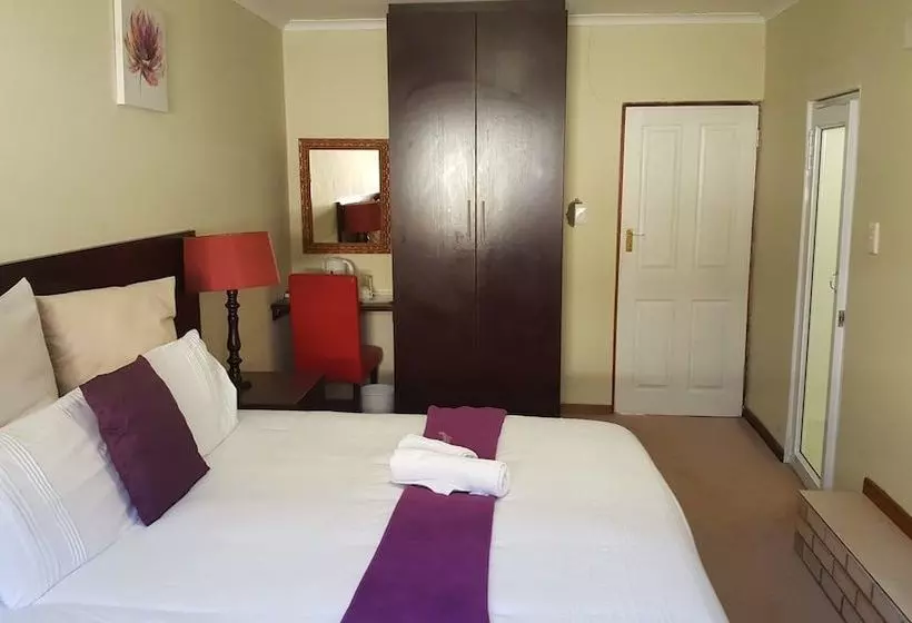 هتل Maranatha Guesthouse & Conference Centre