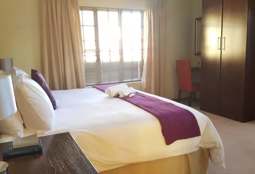هتل Maranatha Guesthouse & Conference Centre