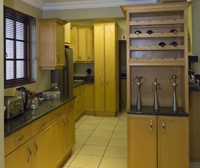 בית מלון כפרי Northhill Guesthouse