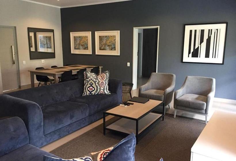 호텔 Odyssey Lifestyle