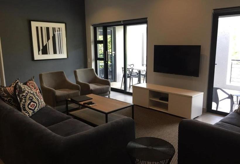 호텔 Odyssey Lifestyle