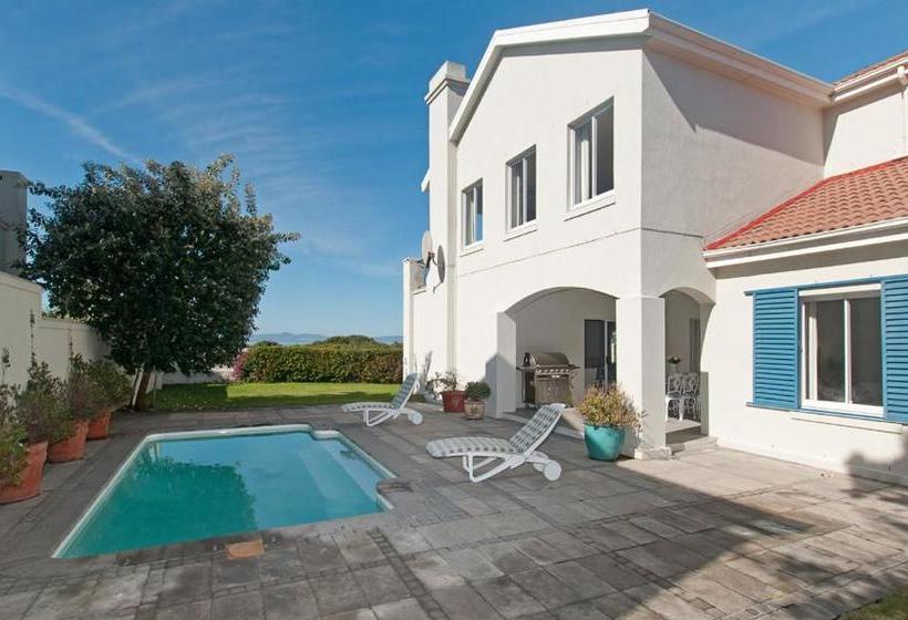 בית מלון כפרי On The Rocks