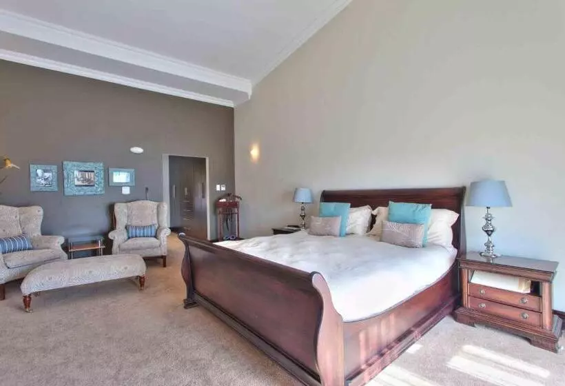 ホテル Sandown Guest House
