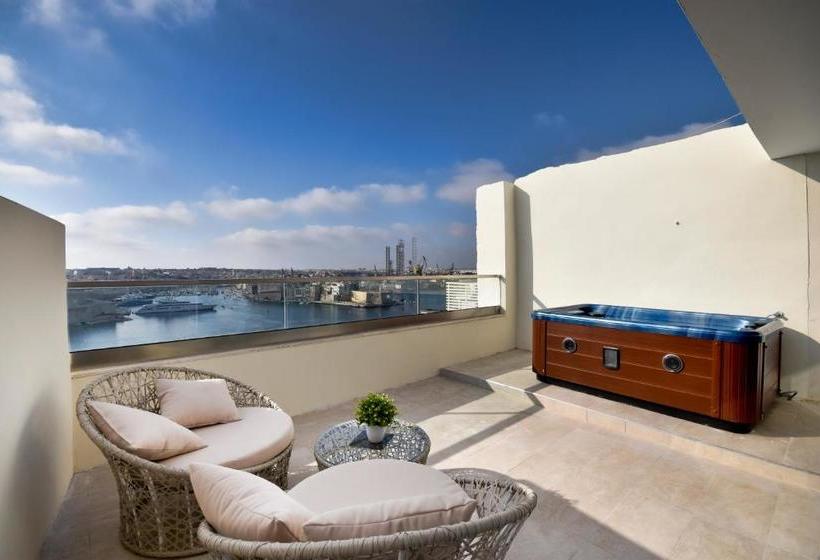 هتل The British Suites