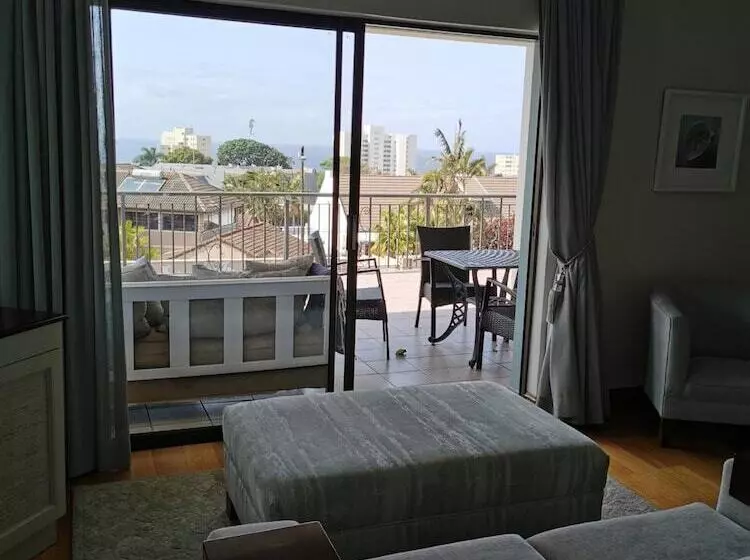 Hotelli The Hamptons Guest House