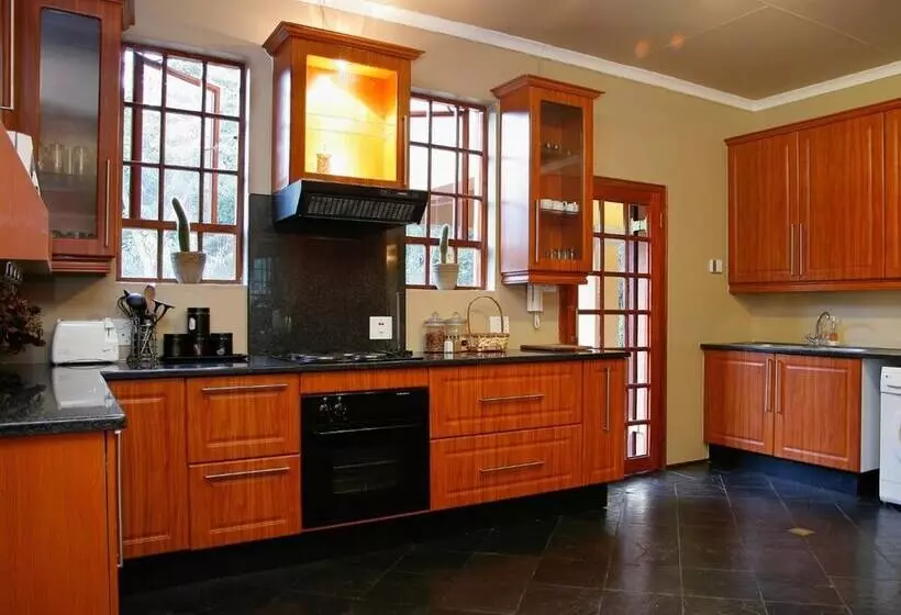 Hotelli Tuareg Guest House