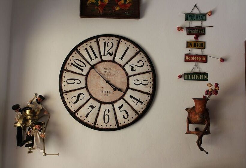 בית מלון כפרי Xaviera Guest House