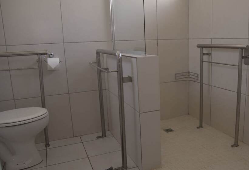 בית מלון כפרי Xaviera Guest House