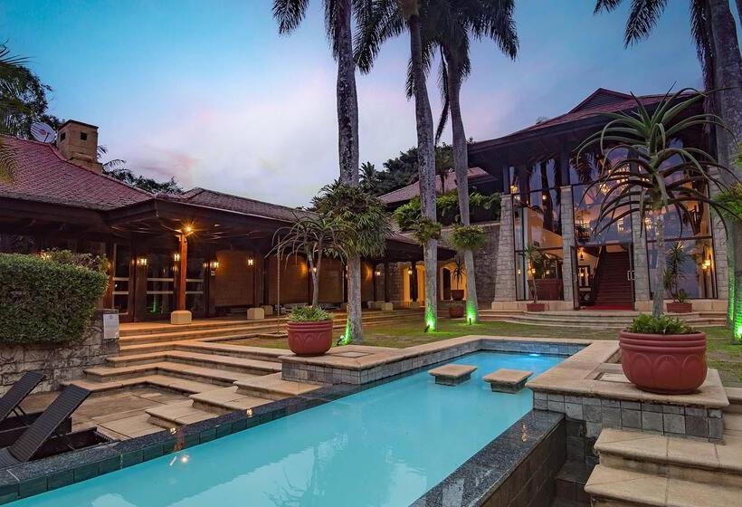 בית מלון כפרי Zimbali Lodge