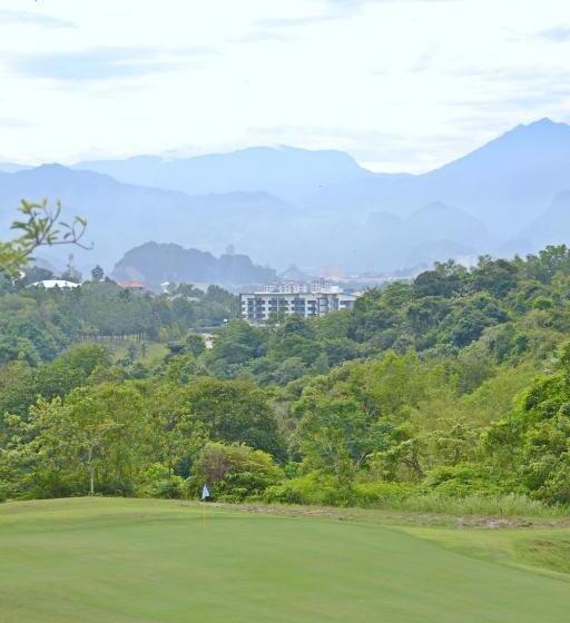 Meru Suites At Meru Valley Resort