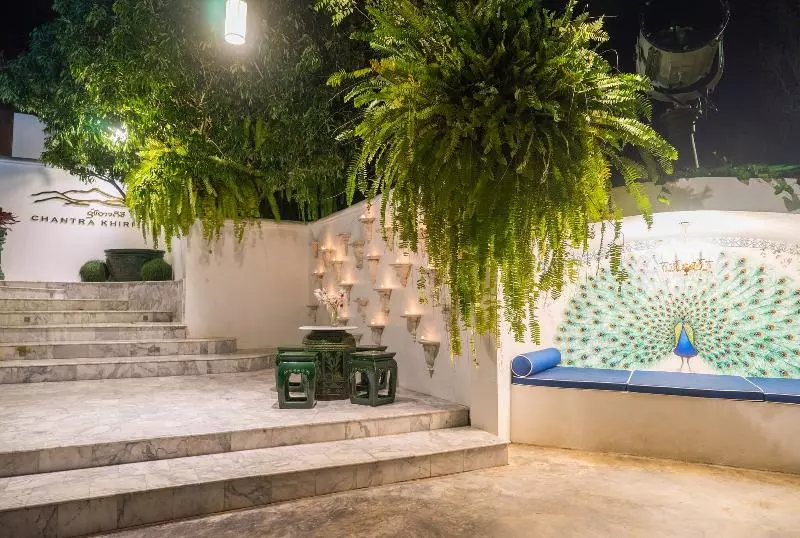 استراحتگاه Chantra Khiri Chalet