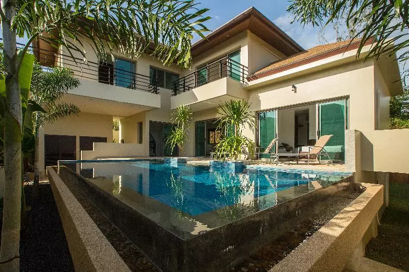 Shanti Estate By Tropiclook