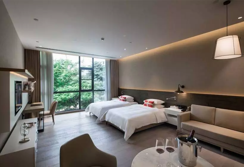 Swisstouches Guangzhou Hotel Residences