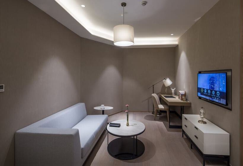 Swisstouches Guangzhou Hotel Residences