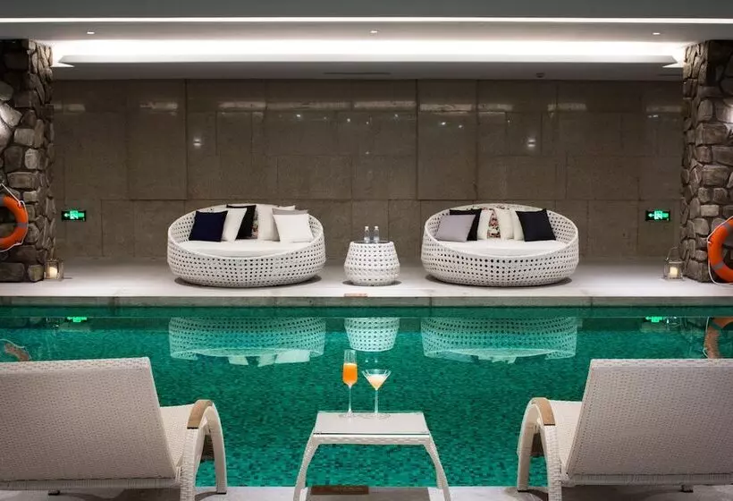 Swisstouches Guangzhou Hotel Residences