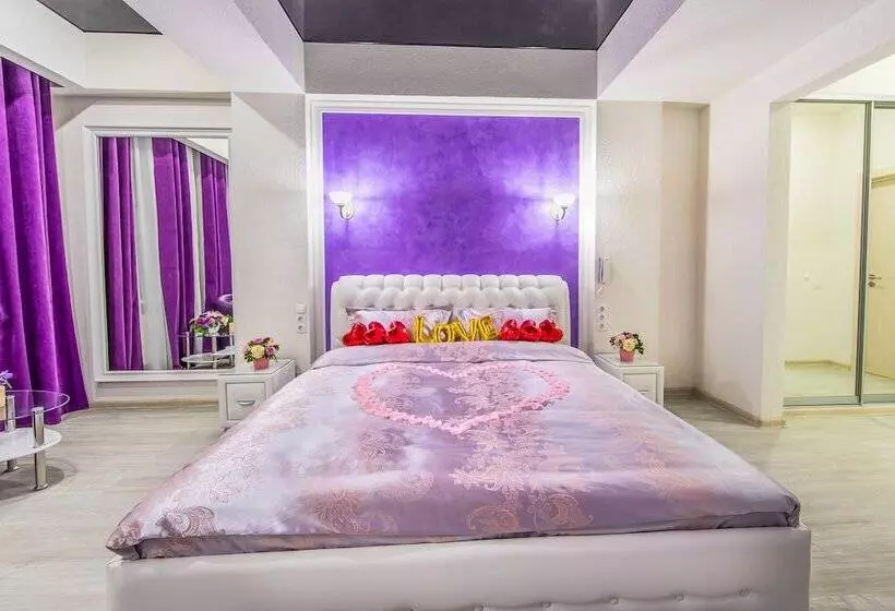 Alex Hotel Na Petrogradskoy