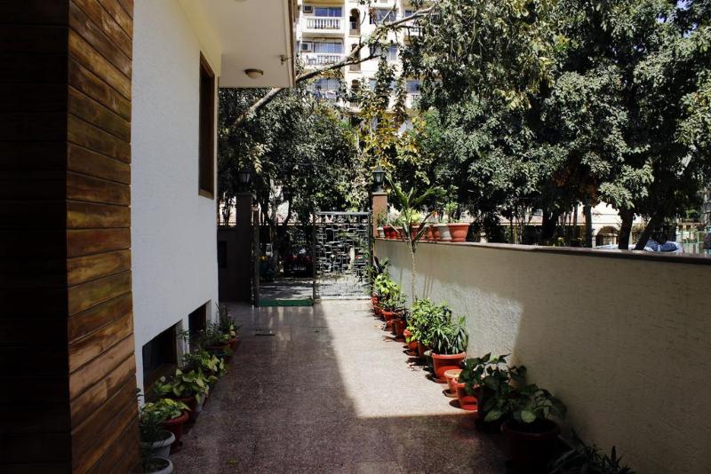 Fabhotel Hill View Suites