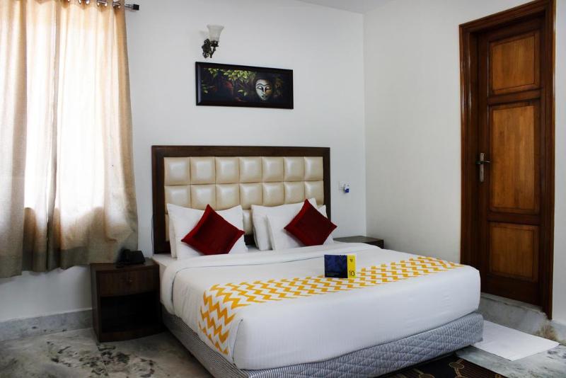 Fabhotel Hill View Suites