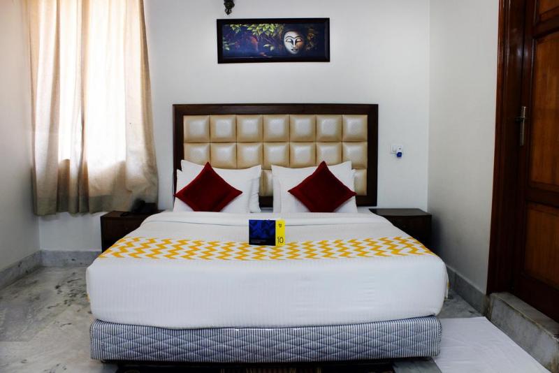 Fabhotel Hill View Suites