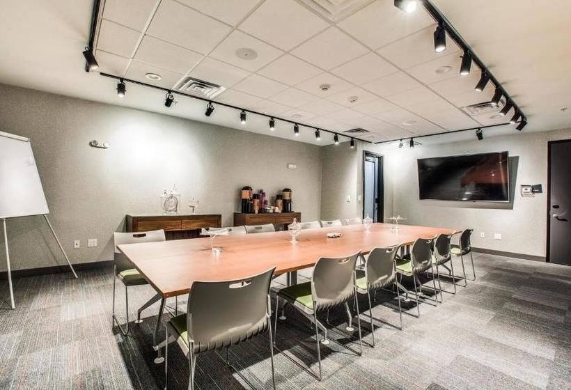 فندق Aloft Dallas Arlington Entertainment District