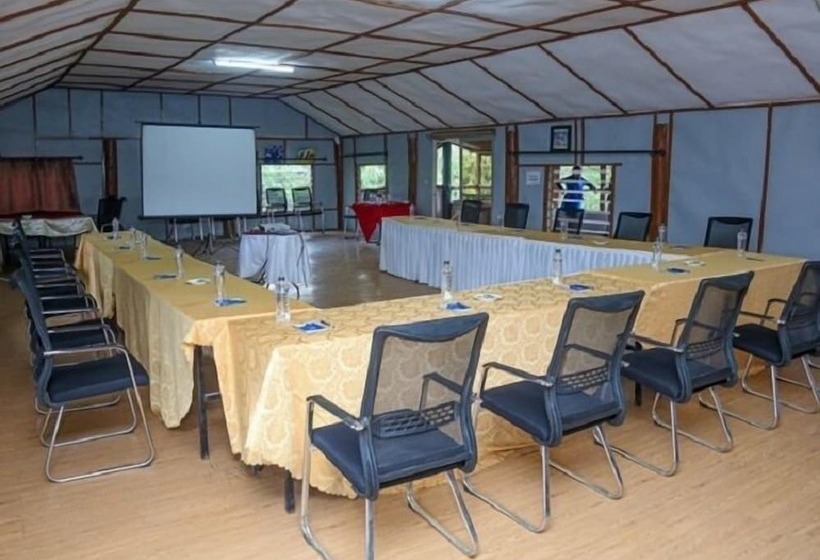 هتل Dove Nest Lodge