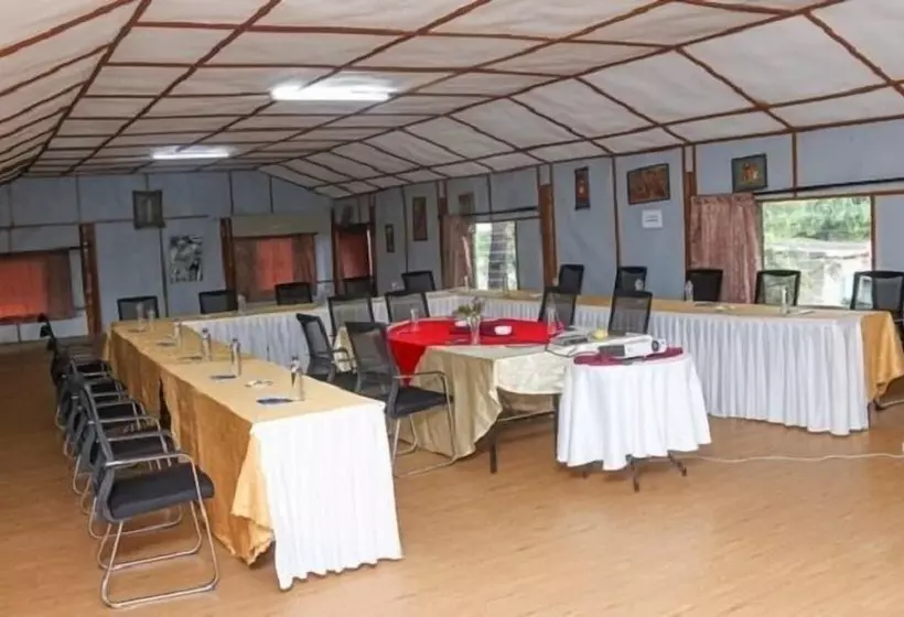 هتل Dove Nest Lodge