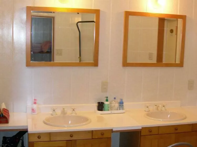 هتل Guest House Vingt Neuf