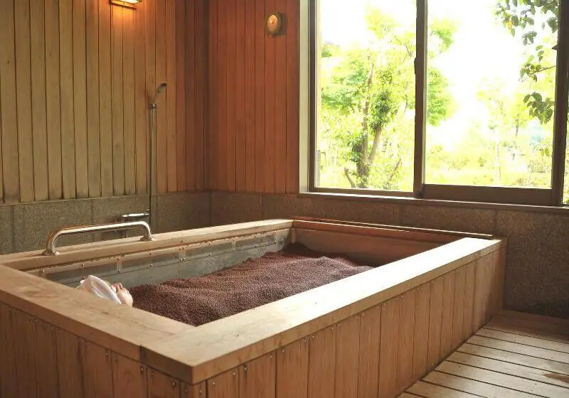 Hotelli Kamedake Onsen Tamaminesansou