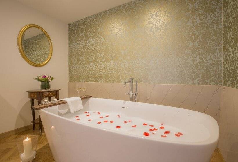 هتل Palazzo Monga Boutique Guesthouse