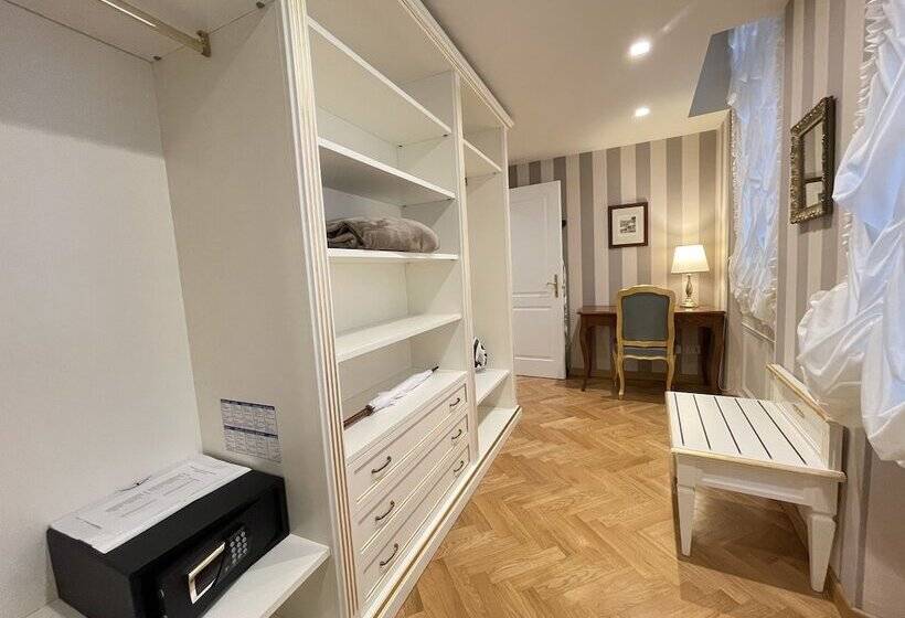 هتل Palazzo Monga Boutique Guesthouse