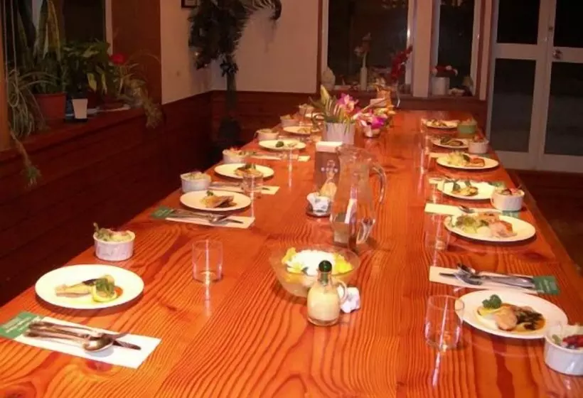 هتل Guest House Vingt Neuf