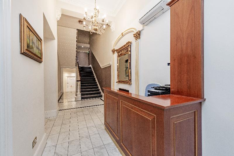 酒店 Queensgate Court