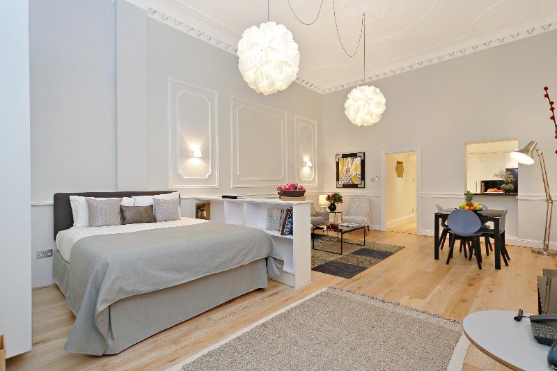 酒店 Queensgate Court