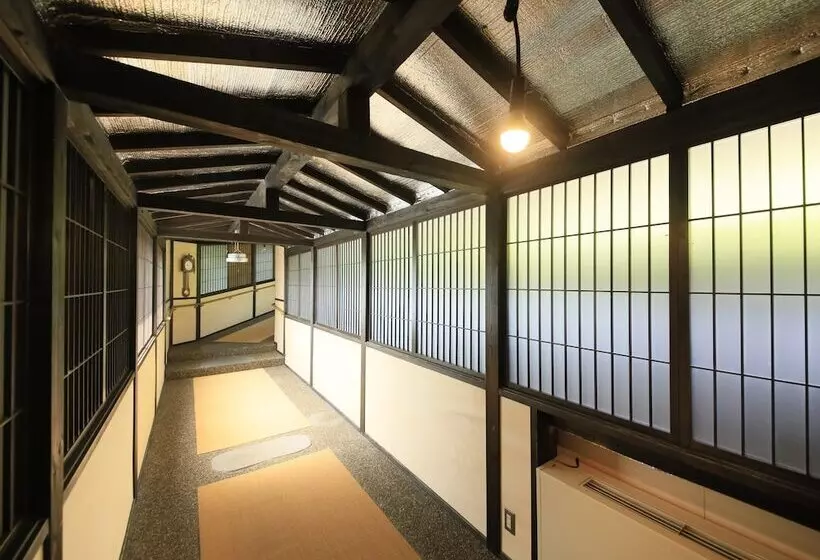 Hotelli Saikatei Jidaiya