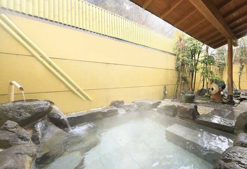 בית מלון כפרי Saikatei Jidaiya