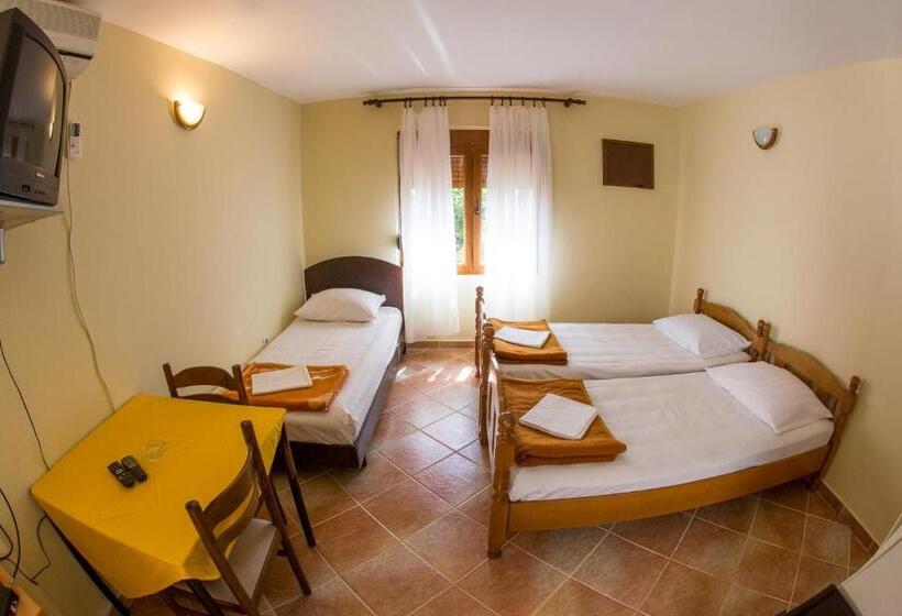 پانسیون Guest House Blue Coast