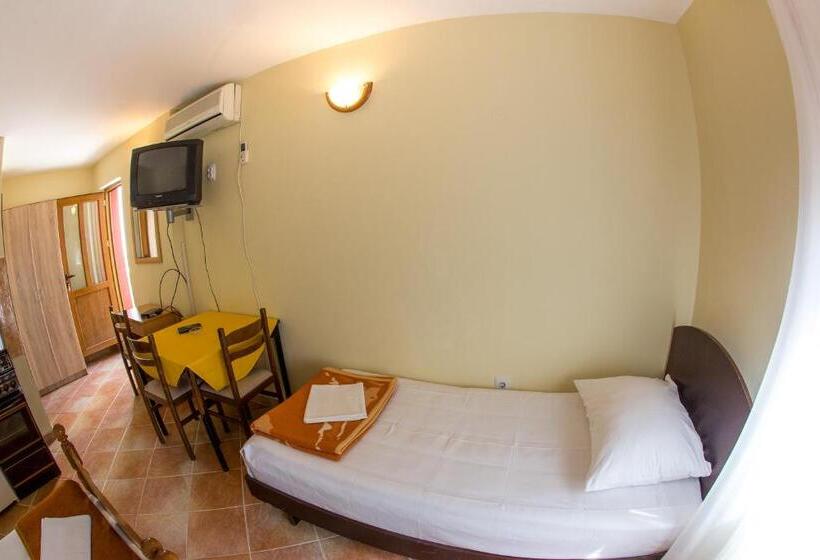 پانسیون Guest House Blue Coast