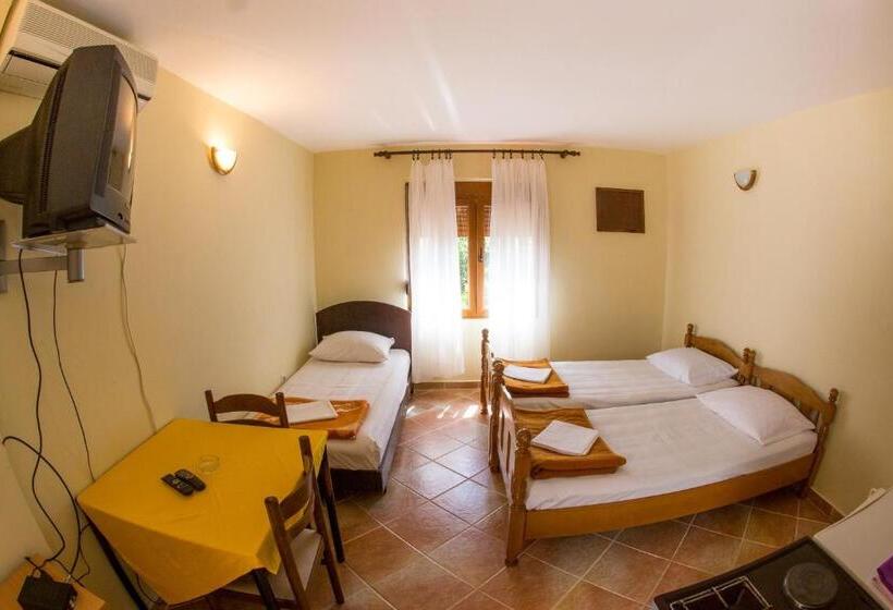 پانسیون Guest House Blue Coast