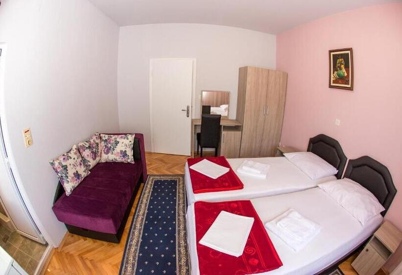 پانسیون Guest House Blue Coast