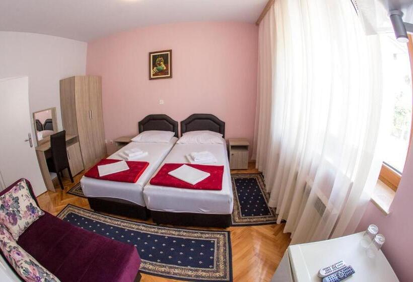 پانسیون Guest House Blue Coast