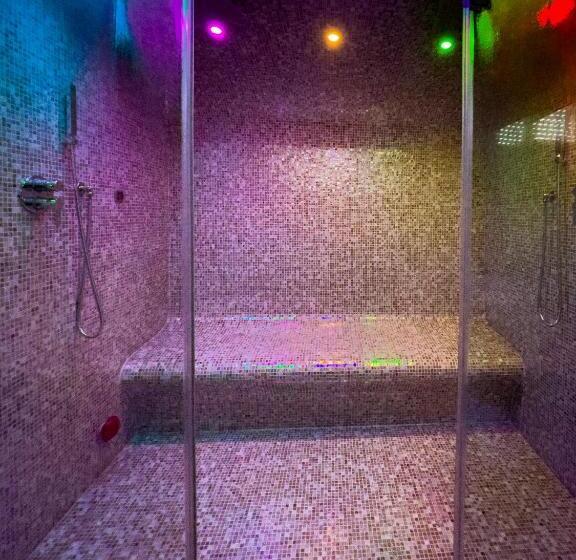 هتل 4 Star Suite Spa   Self Check In