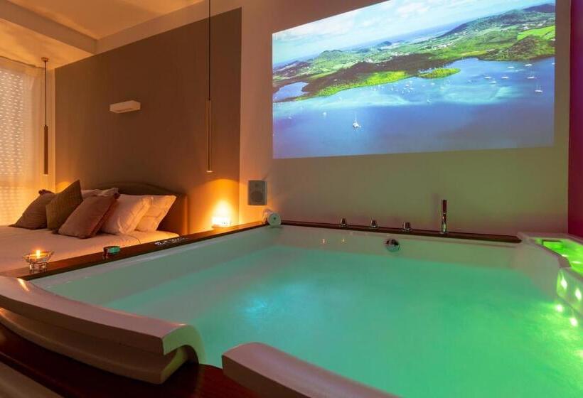 هتل 4 Star Suite Spa   Self Check In