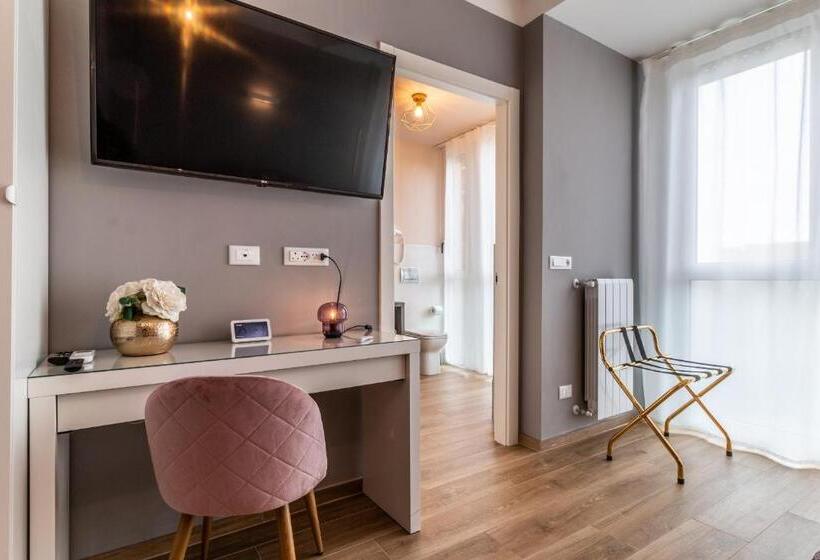 هتل 4 Star Suite Spa   Self Check In