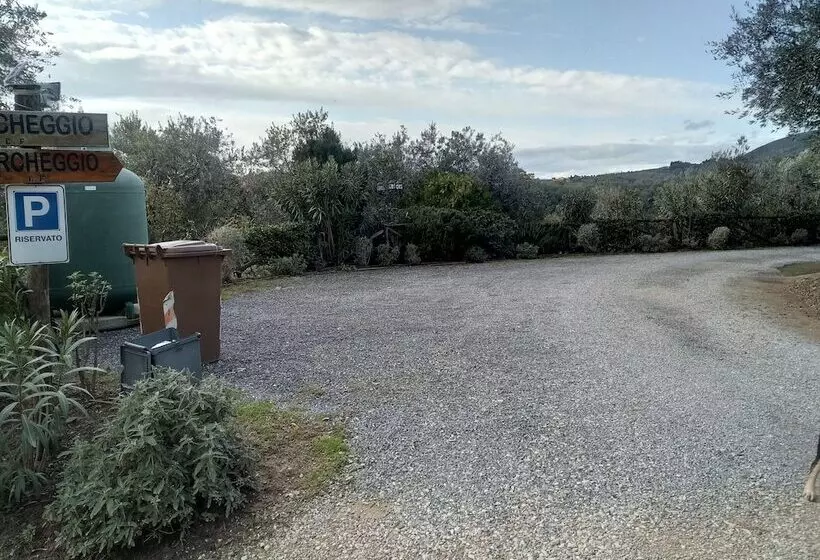 ホテル Agriturismo Campofiorito