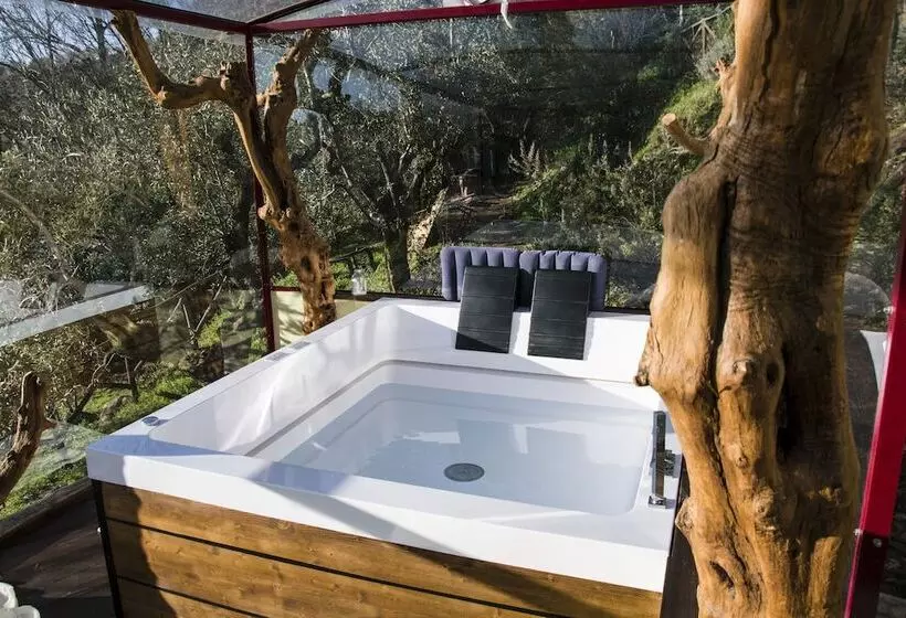 ホテル Agriturismo Campofiorito